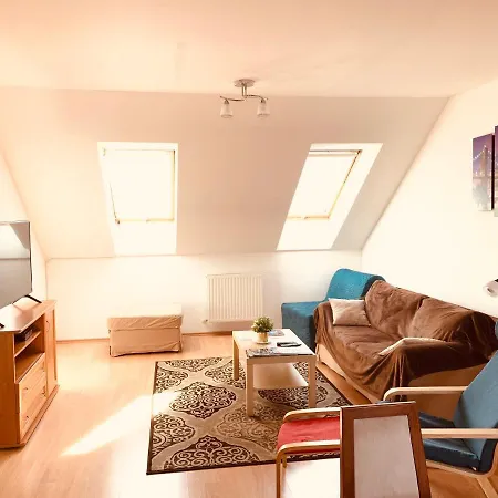 Apartment Apartment *